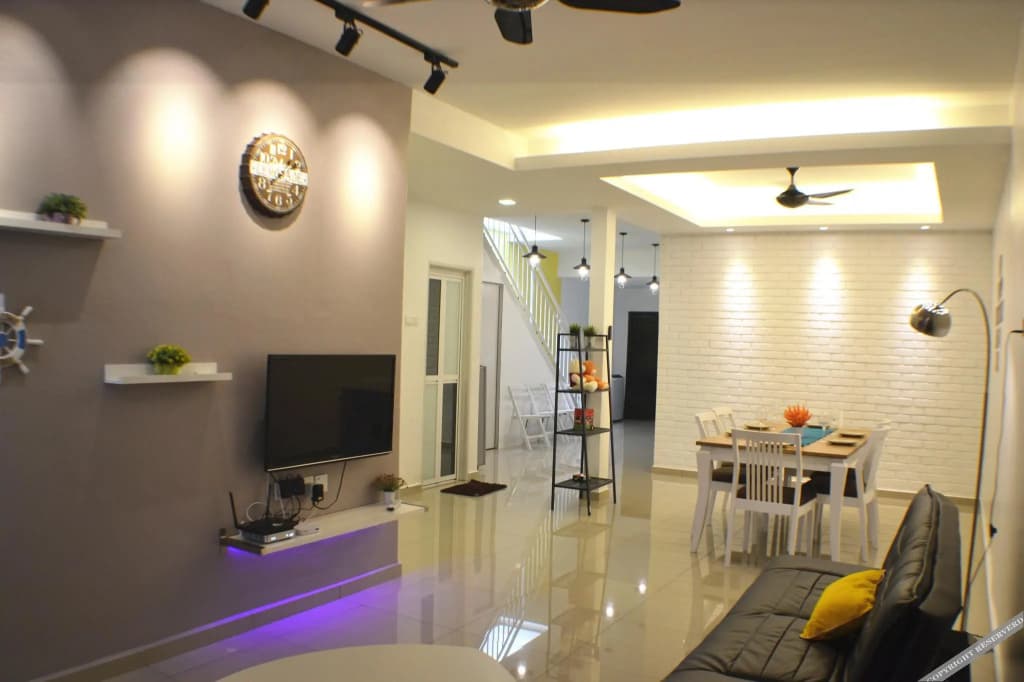 H & H Guesthouse 2 - photo 12