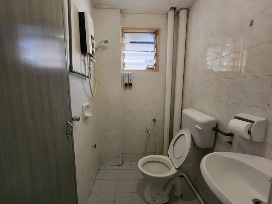3B2R Sanitise 6Pax Kota kemuning Shah Alam - photo 3