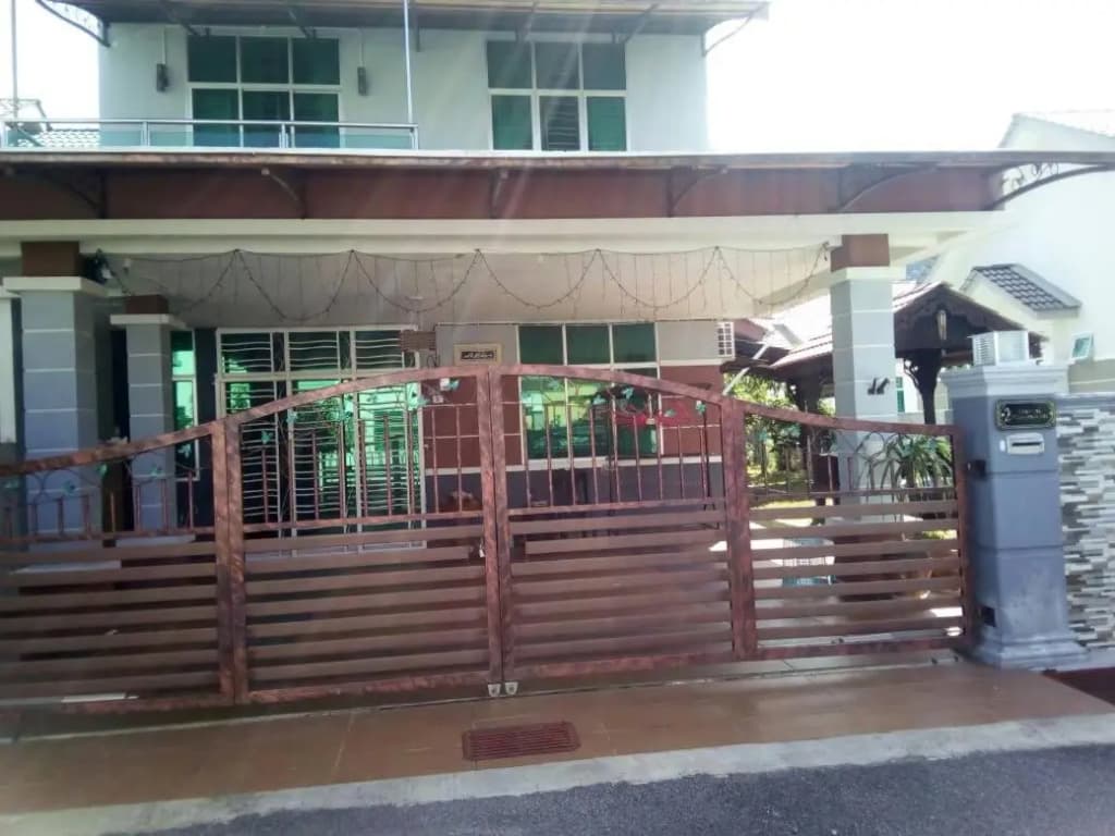 Villa Fairuz Hana - photo 2