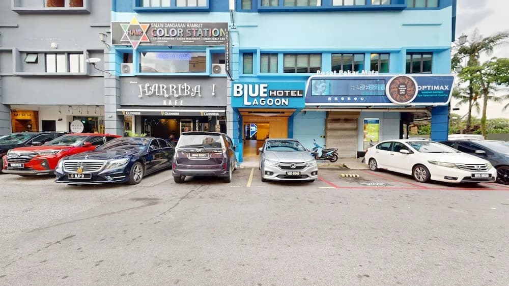 Blue Lagoon Hotel @ Bandar Sunway - photo 1