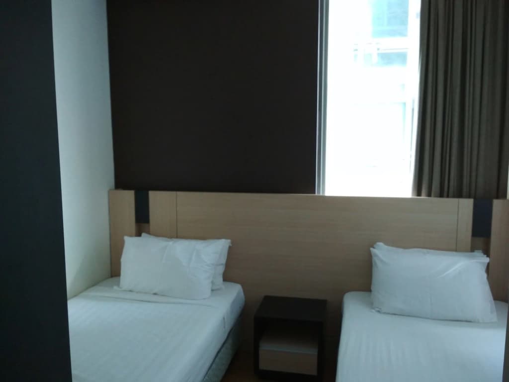 Queens Service Suite at Swiss Garden Residences - photo 4