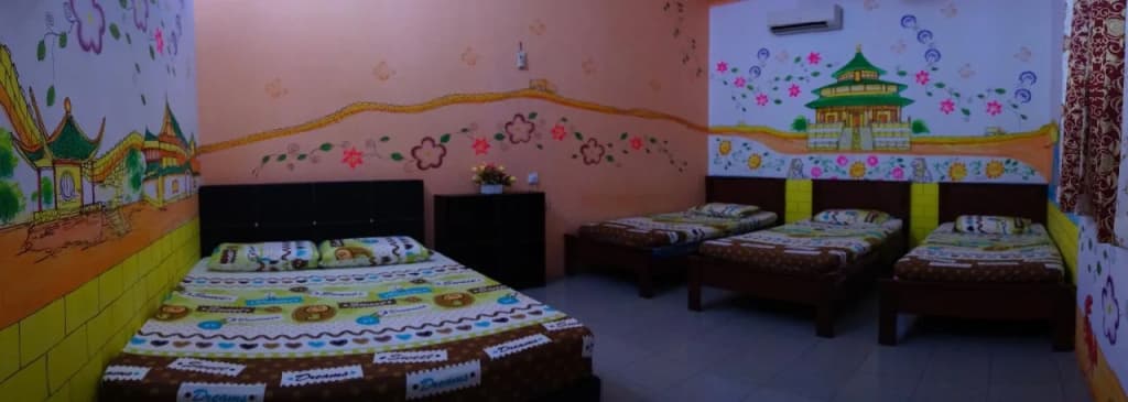 Old Town Guesthouse - photo 4