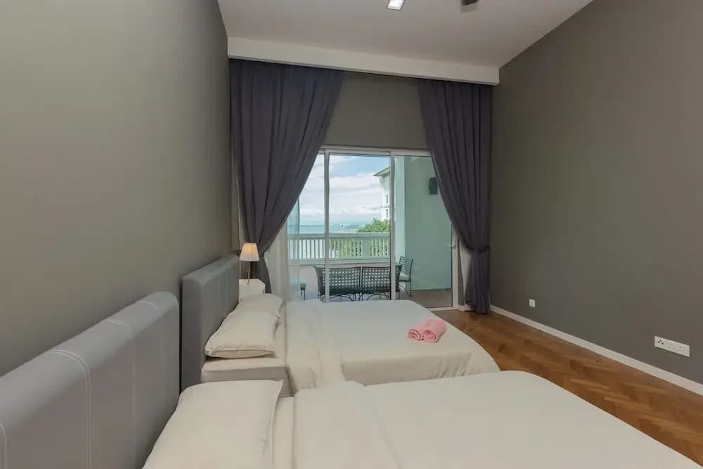 Straits Quay Waterside Suites - photo 17