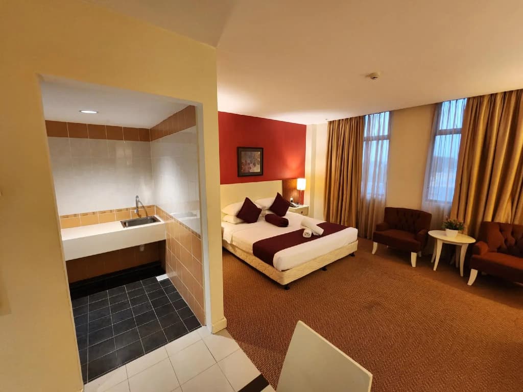 Grand Puteri Hotel - photo 5
