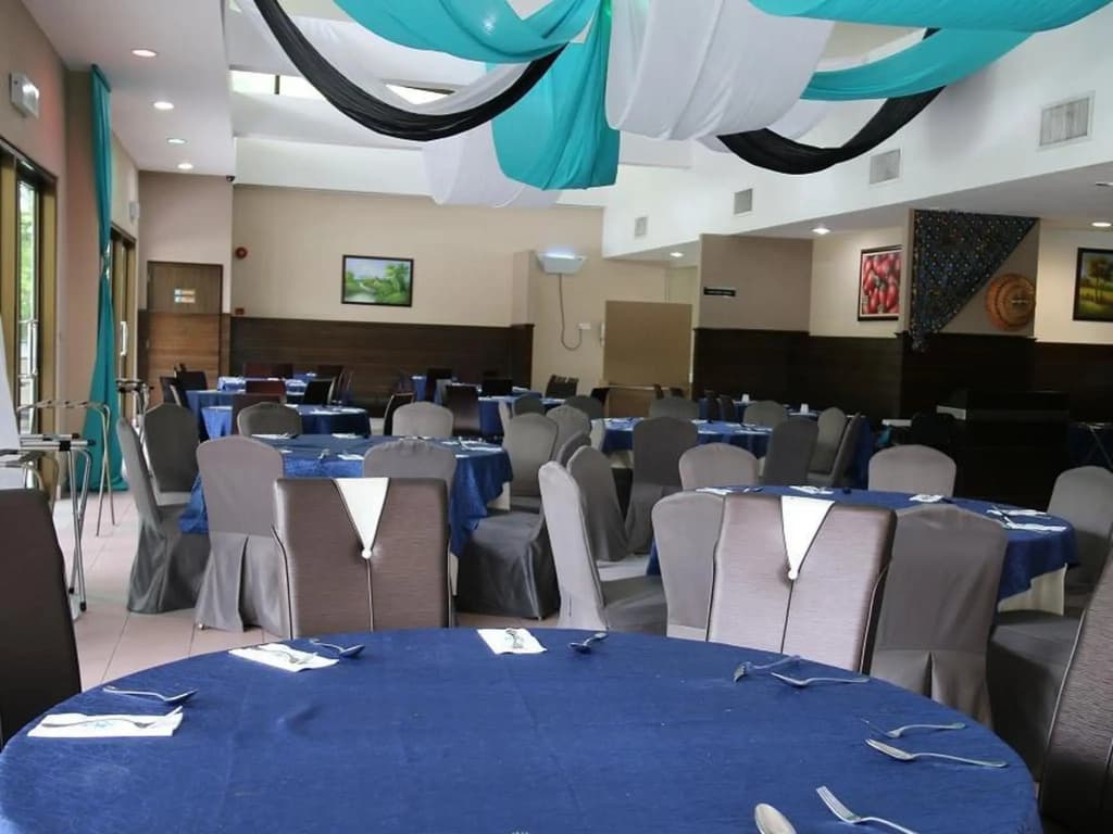 Edc Hotel - photo 3