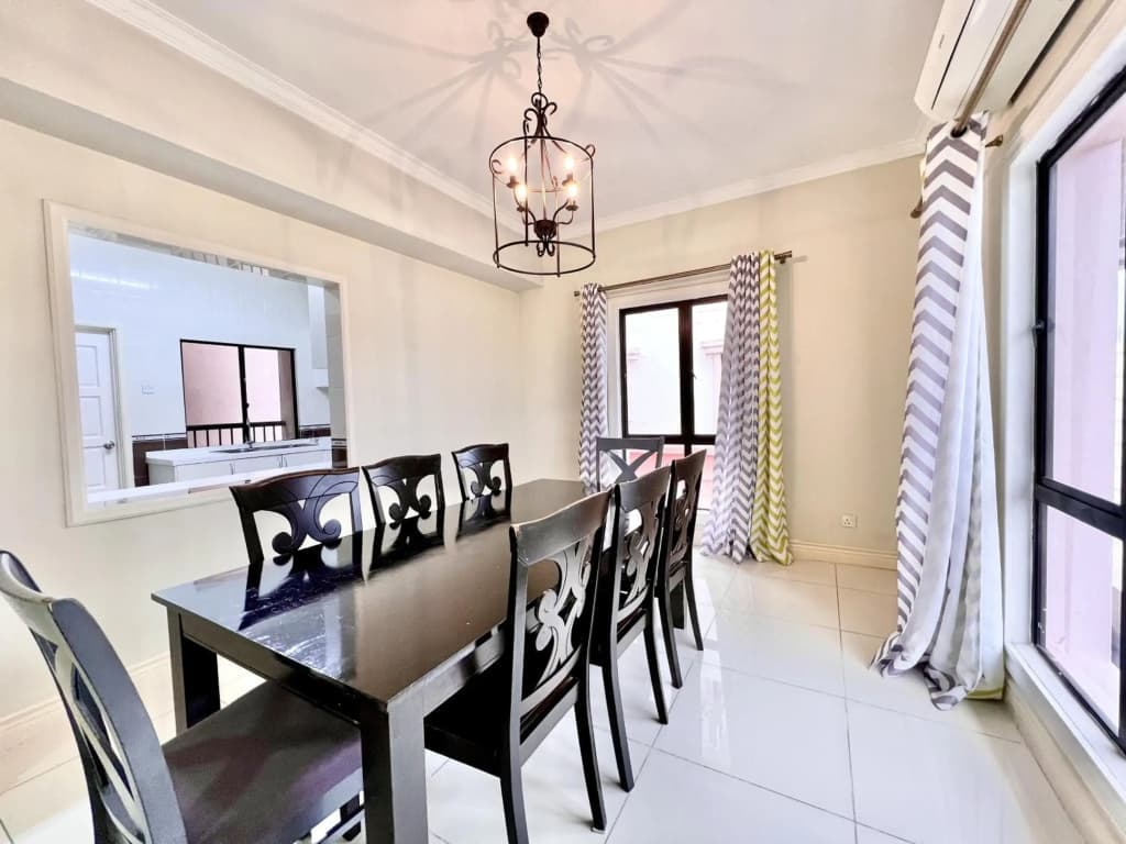 PENTHOUSE MARINA COURT VACATION HOME 5 BEDROOMS KOTA KINABALU 15pax - photo 7