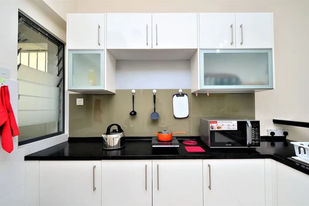 6-8 pax SetiaWalk 5min LRT Cozy Apartment Puchong - photo 20