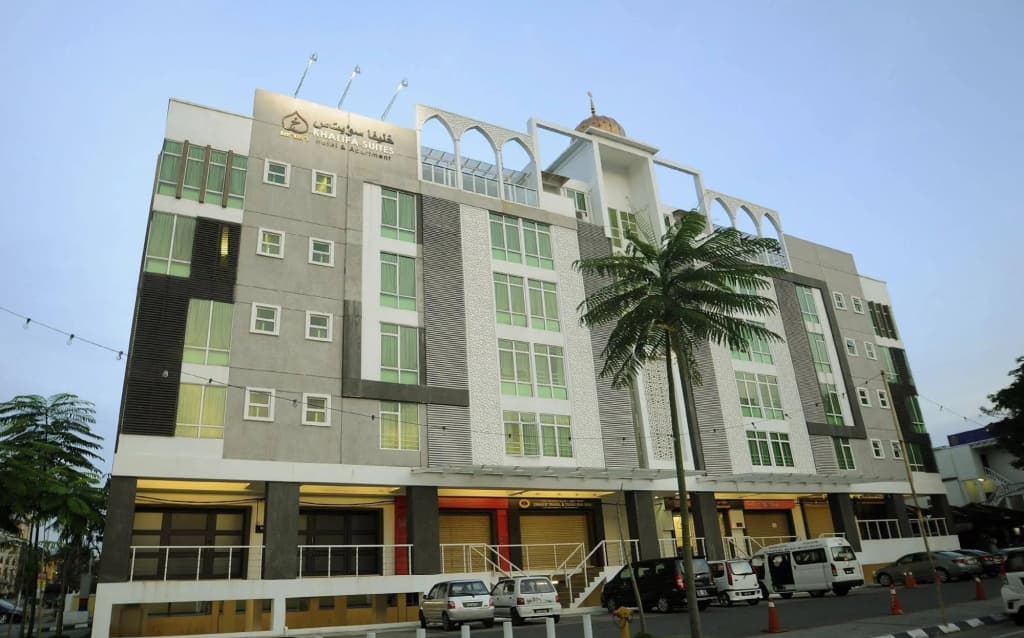 Khalifa Suites Hotel And Apartment - photo 1