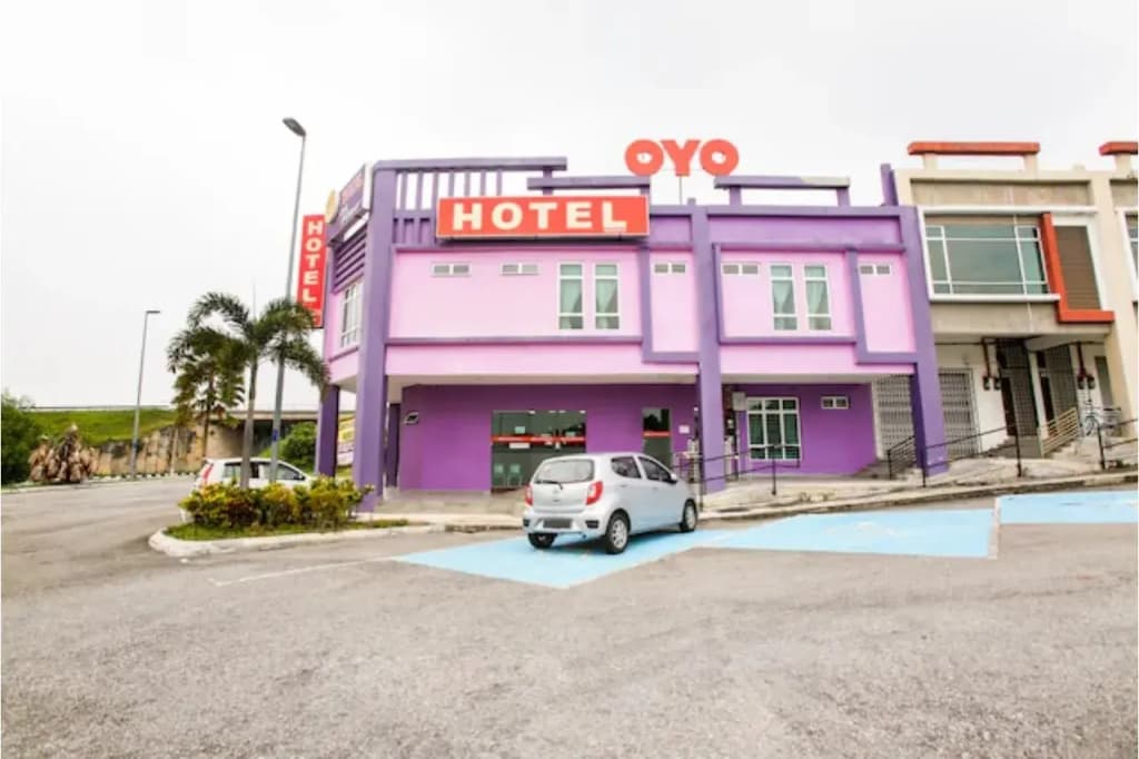 OYO 89677 Sunflower Hotel - photo 1
