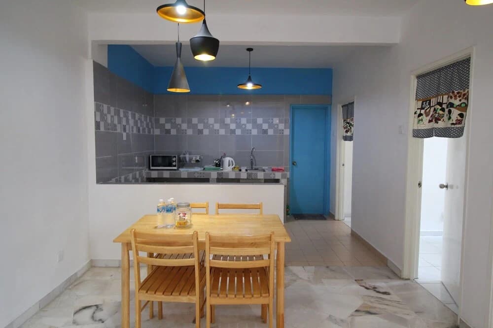Teratai Homestay Suria Apartment - photo 10