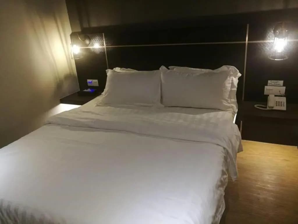 Riverside Boutique Guesthouse - photo 20