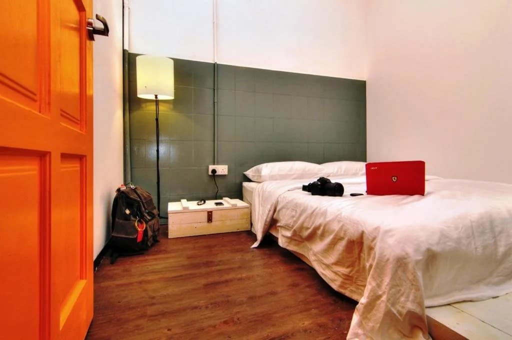 Queen's Hostel- Female Friendly - photo 3