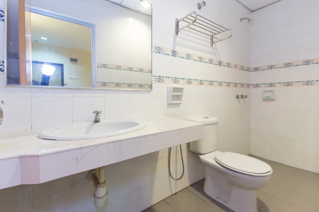 Super OYO 447 Comfort Hotel Meru - photo 8