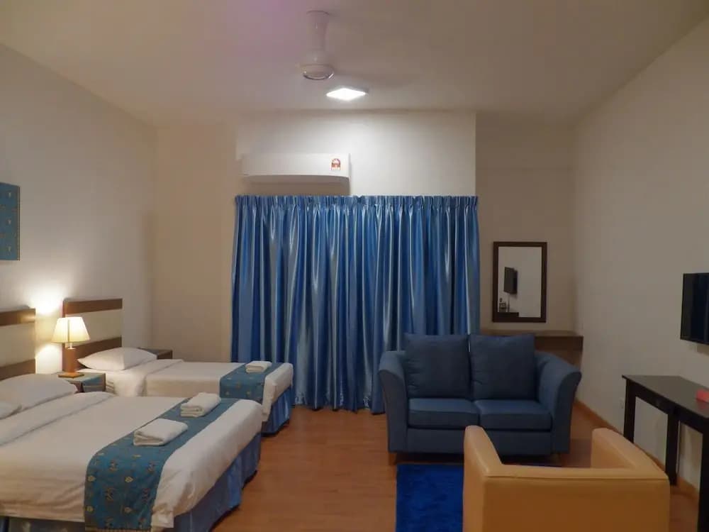 Maytower Apartment - photo 24