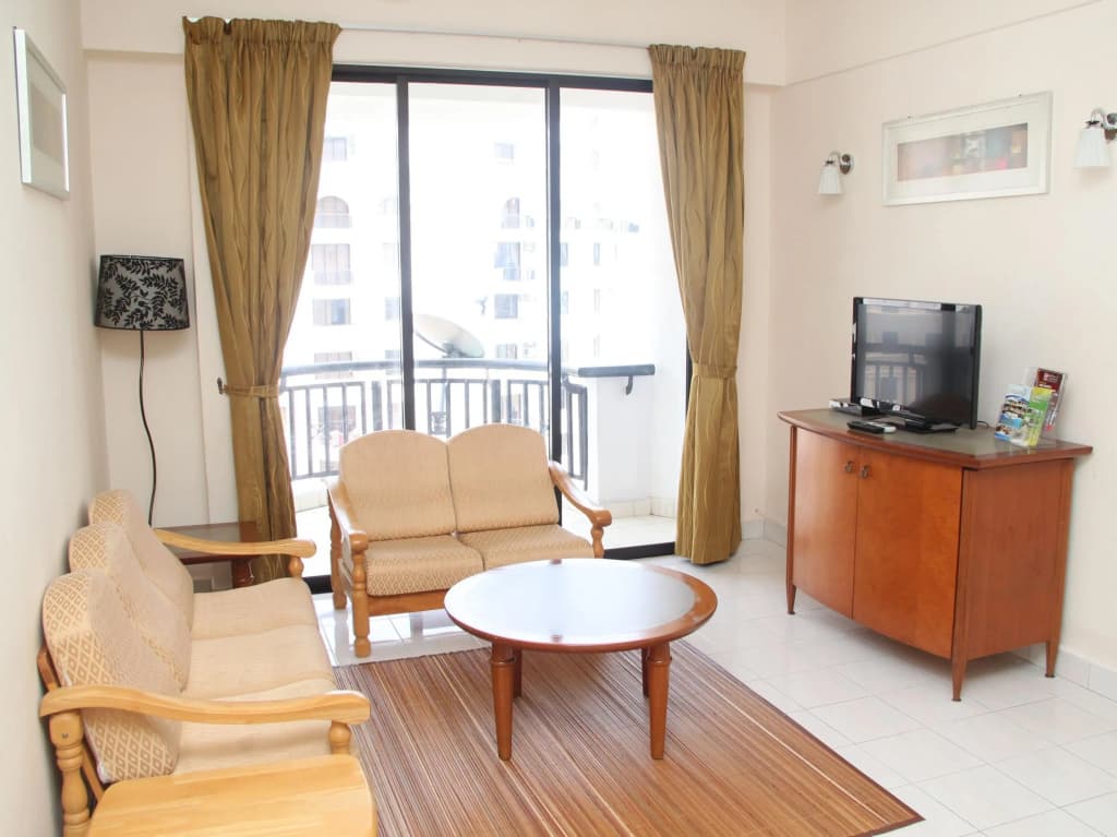 Marina Crescent Condominium - photo 4