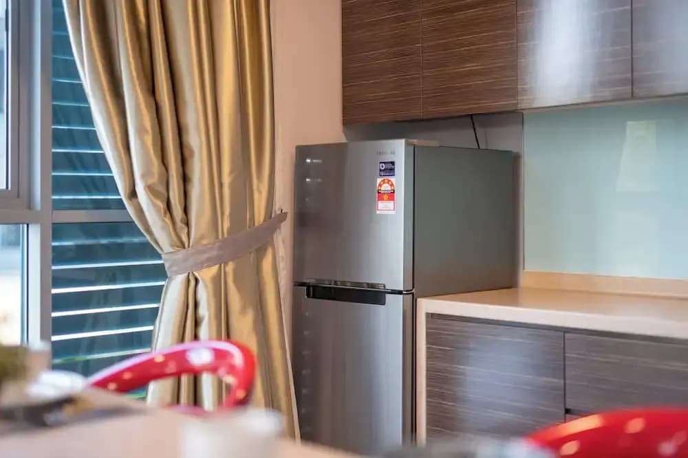 3BR Somerset Apt 2 TVs With Harbour View, Legoland - photo 18