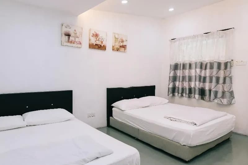 Camelia Homestay By Zuzu - photo 3