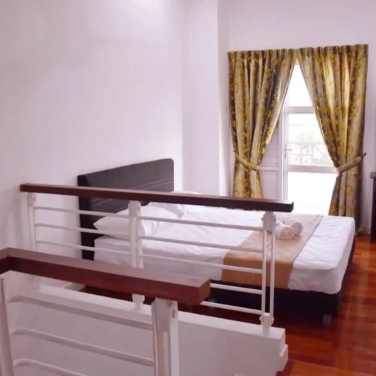 HomeStay Nimah Seaview - photo 5