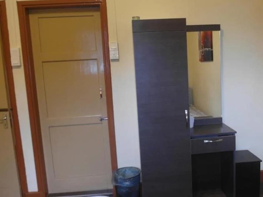 Dew Drop Inn - photo 12