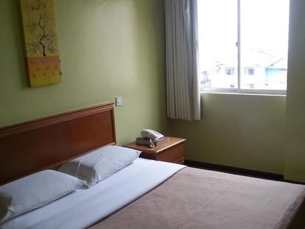 Laila Inn - photo 3