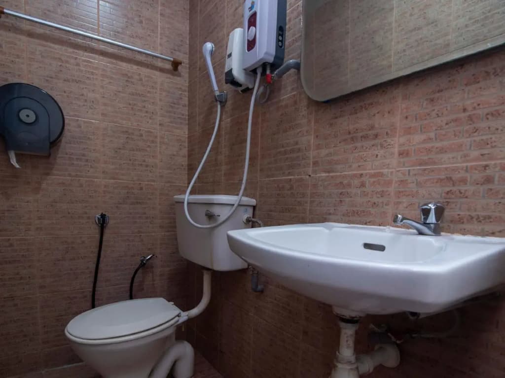 OYO 434 Marbella Hotel - photo 19
