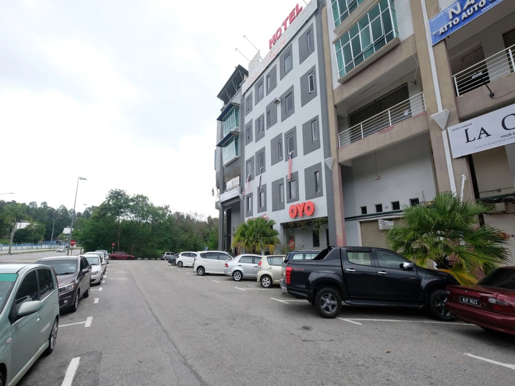 OYO 89492 Carlton Inn Bukit Ubi - photo 16