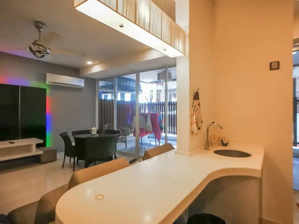 Miracle Homestay Tanjung Villa - photo 3
