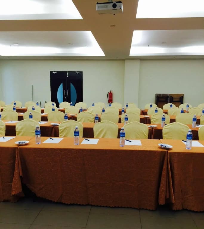 Grand Court Hotel - photo 16