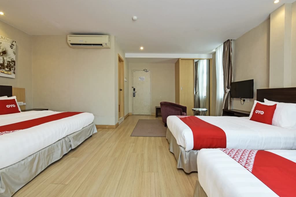 Townhouse Oak Melaka Near Dataran Pahlawan - photo 2