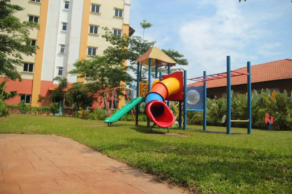 Suria Service Apartment Hotel - photo 12