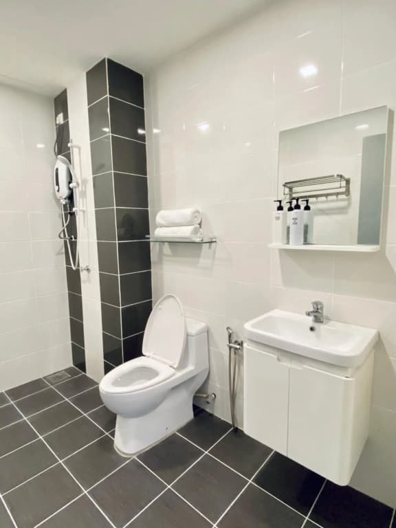 SILKSKY- Chic Studio for 2, Free Parking, Near Balakong, C180, The Mines, Serdang, Kajang - photo 7