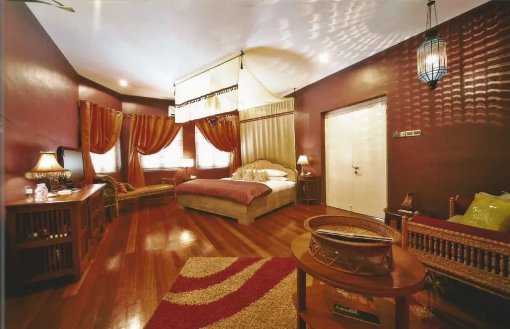 Indulgence Restaurant & Living - photo 5