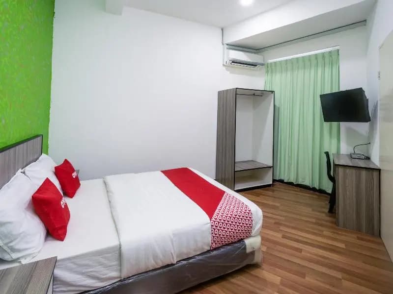69 Room 4 Stay by OYO Rooms - photo 5