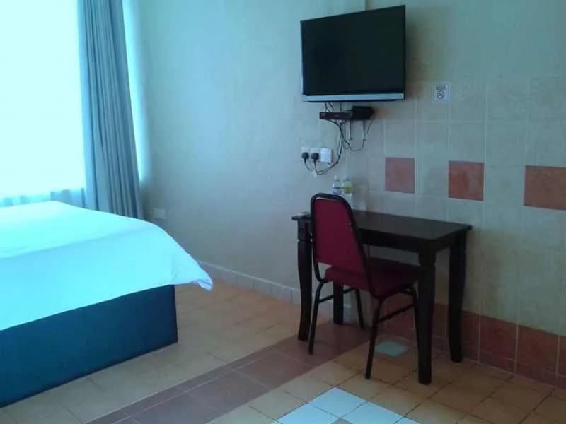 Terinai Lakeview Resort - photo 3