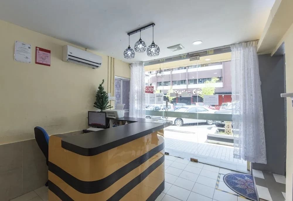 OYO 90254 D Anugerah Hotel - photo 12