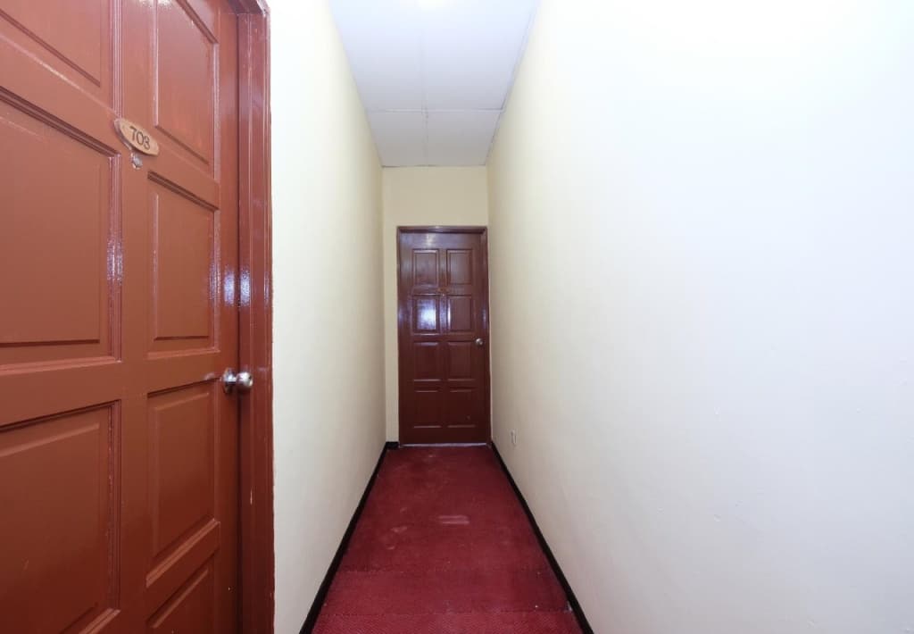 OYO 44029 Tudor Home Inn - photo 11