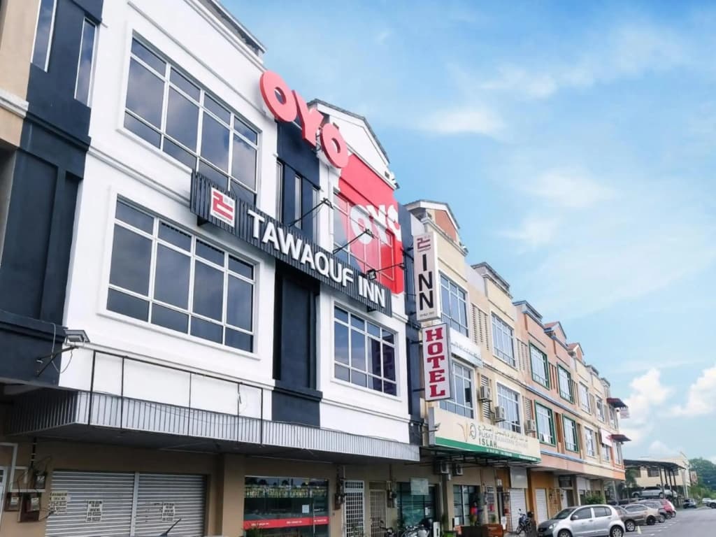 Hotel Gemilang by Oyo Rooms - photo 1