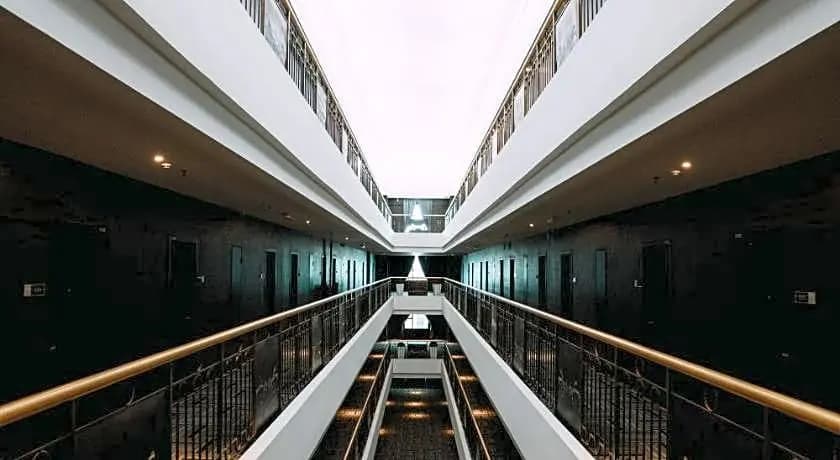 Le'venue Hotel - photo 18