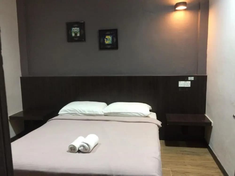 Room V at Jalan Jenang - photo 2