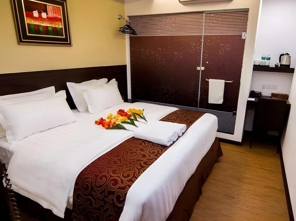 J Suites Hotel - photo 23