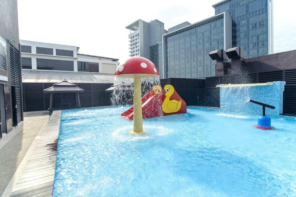 La Boss Hotel - photo 10