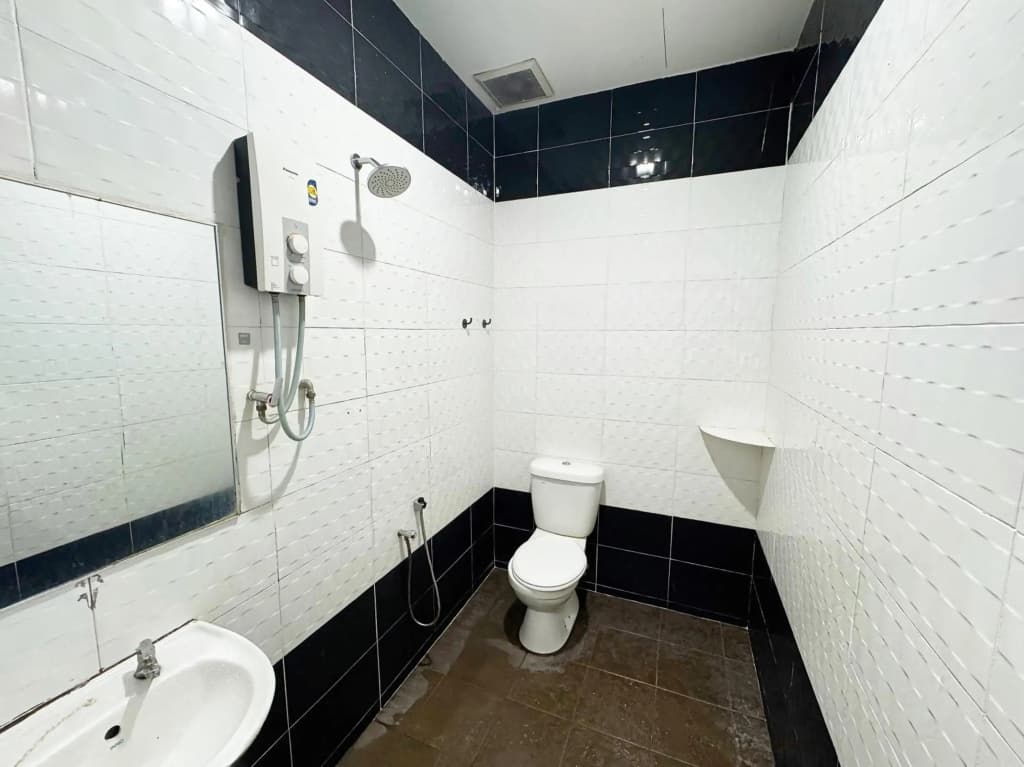 OYO 89493 Q Hotel Mentakab - photo 8
