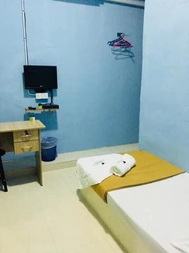 Dolphin Bajet Hotel - photo 1