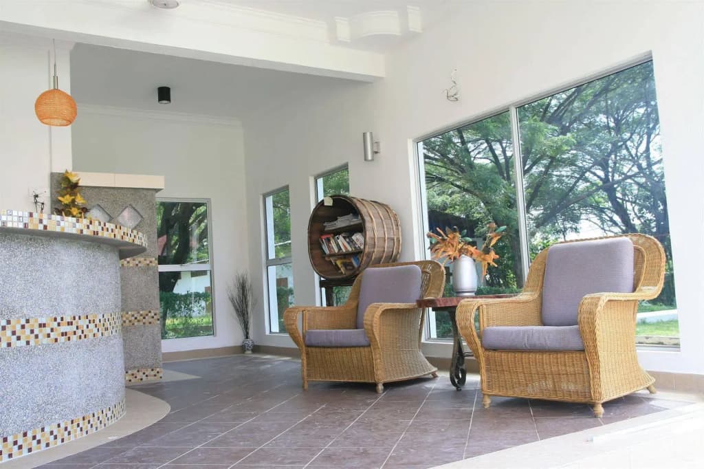 White Lodge - photo 12