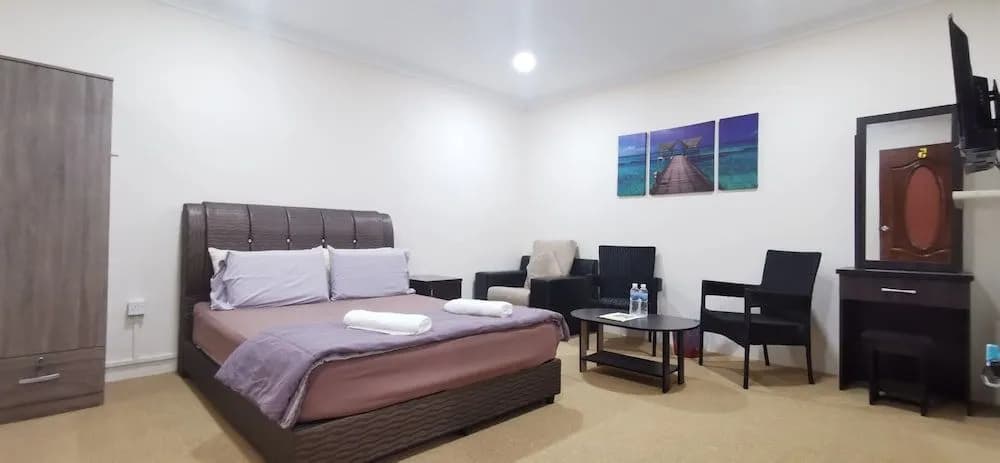 90372 Greybirds Hostel - main photo