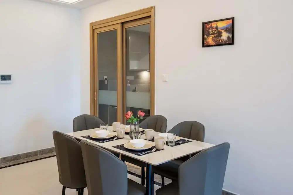 2BR R&F Phase2, CIQ R&F Mall, Free Parking - photo 26