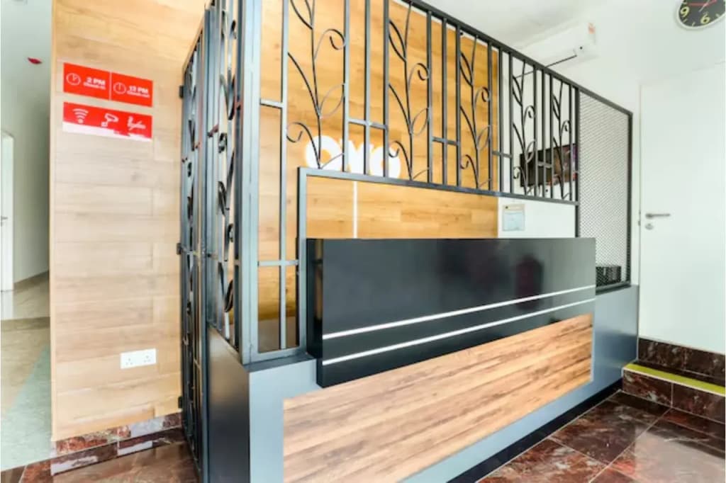 OYO 89677 Sunflower Hotel - photo 9