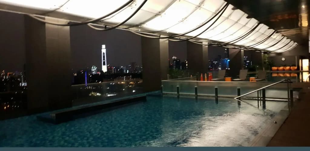 MCity Infinity pool KLCC - photo 17