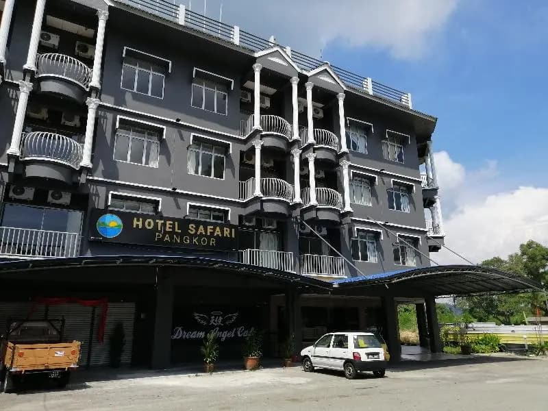 Safari Hotel by OYO Rooms - photo 4
