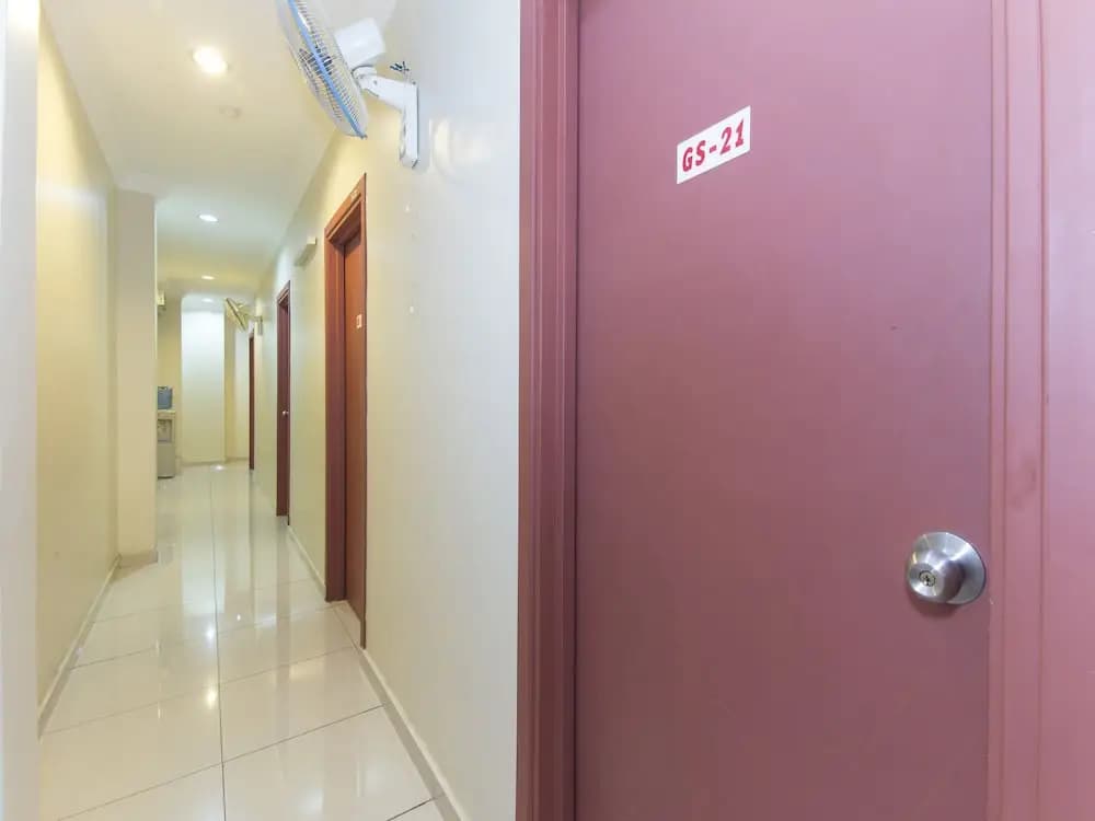 OYO 425 Hotel GS Inn - photo 12